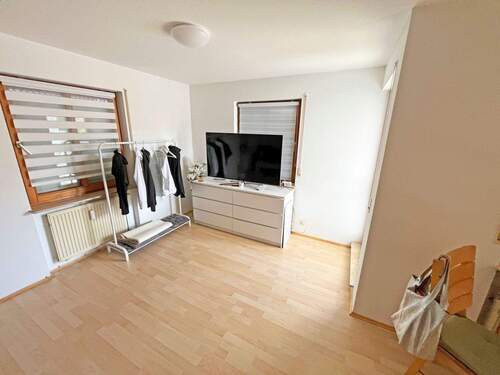 Wohnen / Schlafen - 1 Zimmer Etagenwohnung in Salem