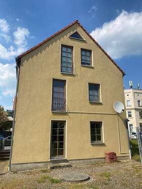 Ansicht Giebelseite - 1 Zimmer Mehrfamilienhaus, Wohnhaus in Weinböhla