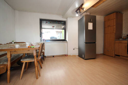 Küche im EG_001.JPG - 5 Zimmer Mehrfamilienhaus, Wohnhaus zum Kaufen in Langenfeld