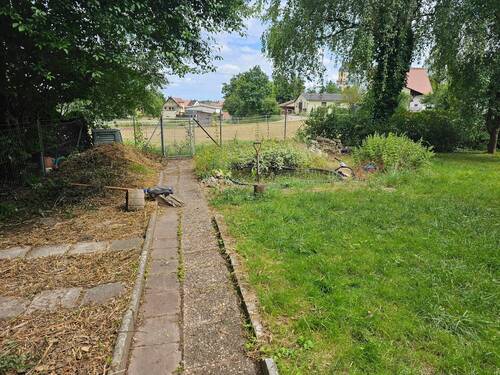 auf einer Seite freier Blick in die Natur - Garten, Terrasse, Balkone, 3 Einheiten, ruhige Lage, leerstehend