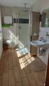 modernes Duschbad - 