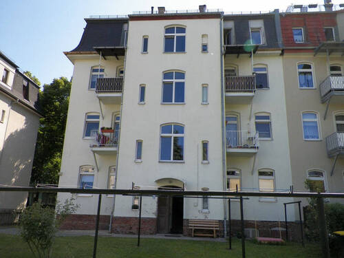 Hausrückseite - 2 Zimmer Etagenwohnung zur Miete in Zwickau-Pölbitz