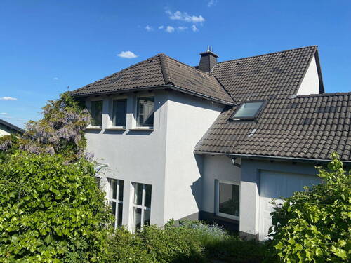 Bild 2 - 7 Zimmer Einfamilienhaus zum Kaufen in Nickenich