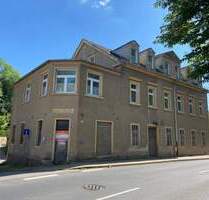 ** VERHANDLUNGSBASIS ** Historisches Mehrfamilienhaus nebst reichlich Nebengelass zum vollständigen Sanieren! - Meißen