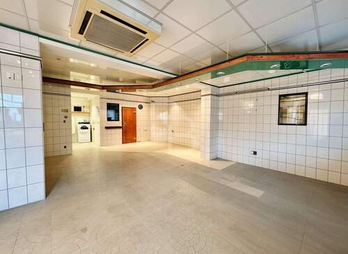 Ehemaliger Verkaufsraum im EG - 4 Zimmer Gewerbeobjekt (Büro, Produktion, Verkauf) in Köln