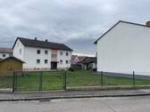 Ansicht von der Straßenseite - Grundstück zum Kaufen in Landshut