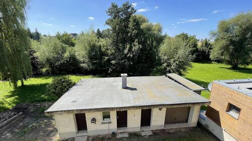 Schuppen und Garage - 