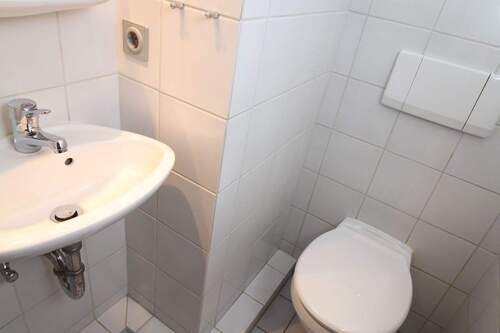 WC - 