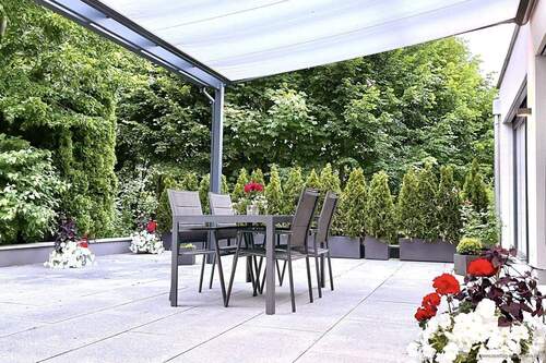 Impression der großzügigen Terrasse - 