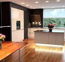 Exklusives Villenanwesen mit Einliegerwohnung & Luxusausstattung - Traumhafte Wohnidylle nahe Freising - Kranzberg Thalhausen