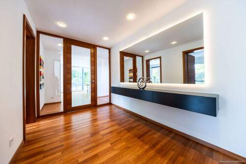 exklusiver Eingangsbereich - 