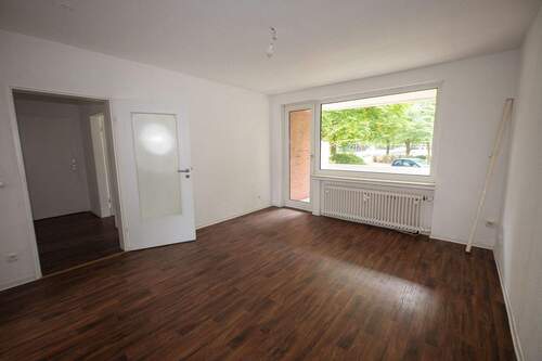 Wohnzimmer - 3 Zimmer Etagenwohnung zum Kaufen in Cuxhaven