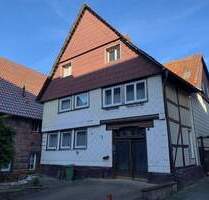 Fachwerkhaus in ruhiger Zentrumslage - für die handwerklich begabte Familie - Stadtoldendorf