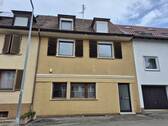 Ansicht - Charmantes Reihenmittelhaus mit großem Potenzial für Handwerker und Sanierer