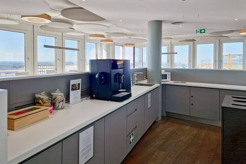 Signature_Hafen City_Germany_Centre 5350_Refresh a - 