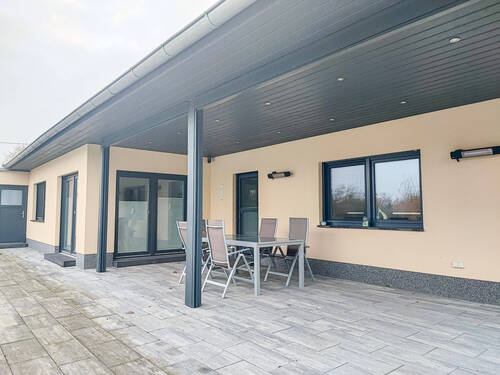 überdachte Terrasse - 