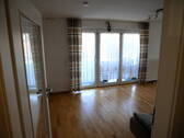 Wohnzimmer Blick Terrasse - 2 Zimmer Etagenwohnung zum Kaufen in Tostedt