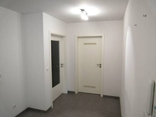 Flur Blick Wohnzimmer-Abstell - 