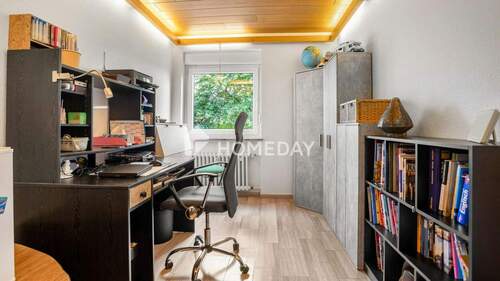Büro 1 - 