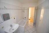Wannen mit Fenster (2) - 