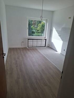 PHOTO-2025-09-24-18-05-39 - 4 Zimmer Etagenwohnung in Oberhausen