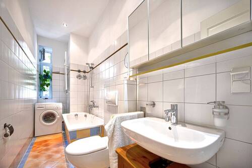Modernes Tageslichtbad - 