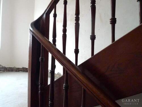 Treppenhaus - 4 Zimmer Etagenwohnung in Karlsruhe