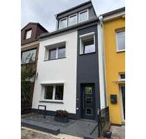 Umfassend saniertes, komplett renoviertes Reihenmittelhaus mit Terrasse ruhig und zentral in Woltmershausen! - Bremen