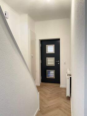 Eingangsbereich - 4 Zimmer Reihenmittelhaus zum Kaufen in Bremen