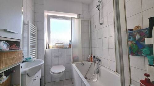 Badezimmer Ansicht 1 - 
