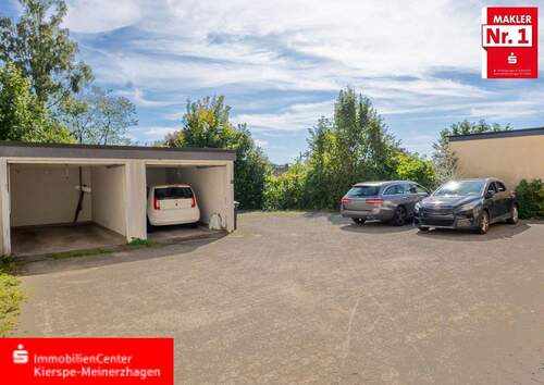 Garagen und Stellplätze - 