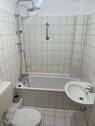 Bad mit Wanne - 