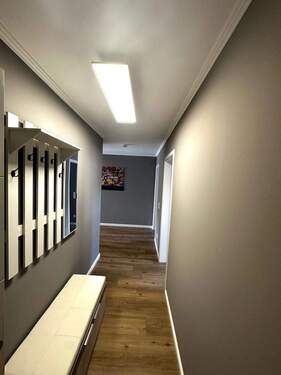 Flur - 3 Zimmer Etagenwohnung zur Miete in Uetersen