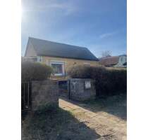 - Schnäppchen Vorder-Grundstück mit Althaus , - Berlin Mahlsdorf