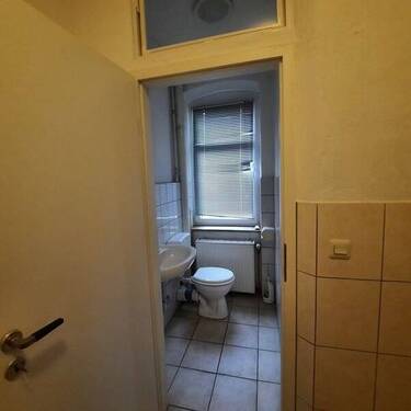 WC - 