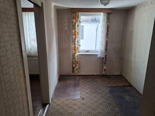 Raum hinten, rechts im OG - 