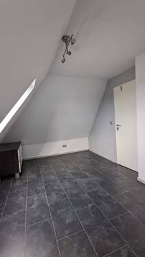 Schlafzimmer DG.jpeg - 