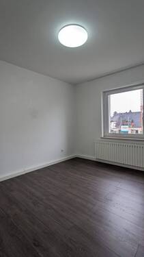 Schlafzimmer OG 1.jpeg - 