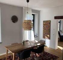 Helle, geräumige und kernsanierte 4-Zimmer Altbauwohnung in Düsseldorf-Golzheim