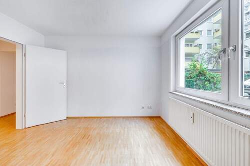 Schlafzimmer - Etagenwohnung mit 83,20 m&sup2; in München zum Kaufen