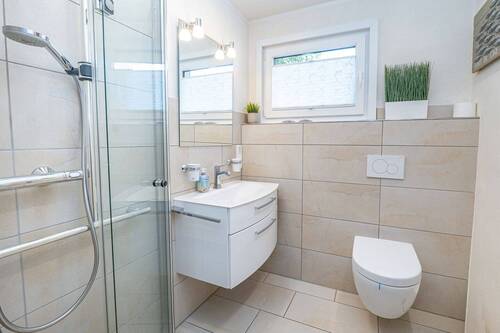 Badezimmer Erdgeschoss - 