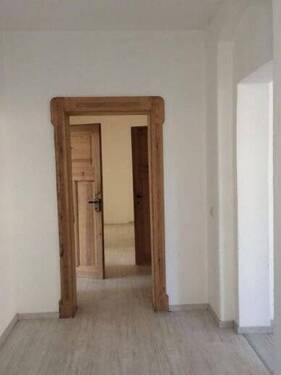 Flur 1 - 3 Zimmer Etagenwohnung in Dresden