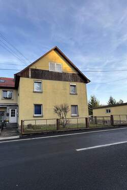 Außenansicht - 9 Zimmer Doppelhaushälfte zum Kaufen in Grabfeld