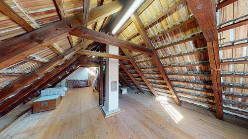 Ausbaufähiges Dachgeschoss - 