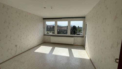 Wohnzimmer - Wohnung 3-Zimmer mit Balkon PROVISIONSFREI