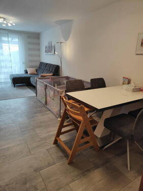 Wohnzimmer/Esszimmer - 