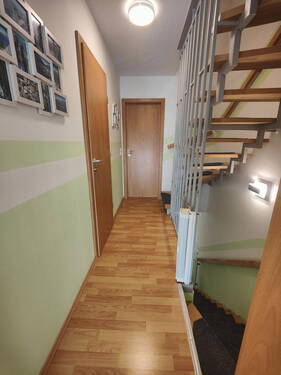 Flur 1. Stock - 