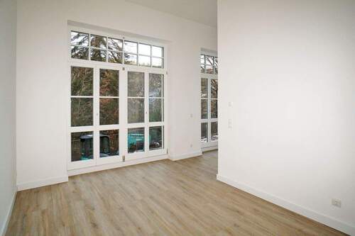 Wohnen - 2 Zimmer Etagenwohnung zur Miete in Freital / Saalhausen