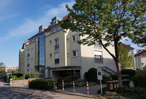 Frontansicht - Stilvolle Maisonette-Dachgeschosswohnung mit Balkon, Terrasse und TG-Stellplatz in Dresden-Strehlen