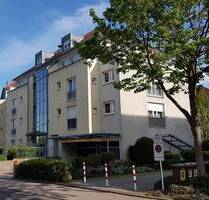 Stilvolle Maisonette-Dachgeschosswohnung mit Balkon, Terrasse und TG-Stellplatz in Dresden-Strehlen